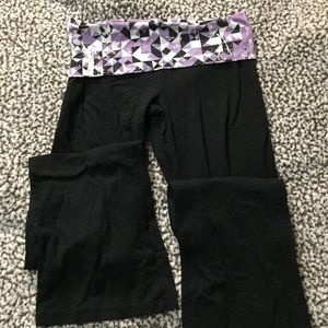 Flared leg yoga pants